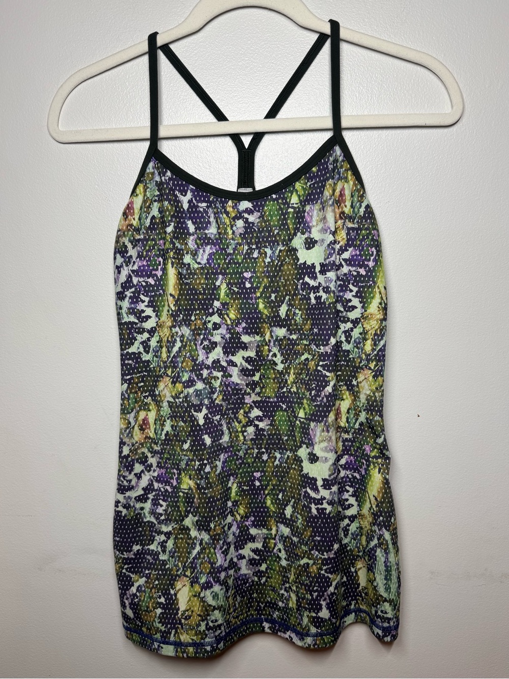 Lululemon Power Y Tank *Luon
Floral Sport White Multi / Gator Green
